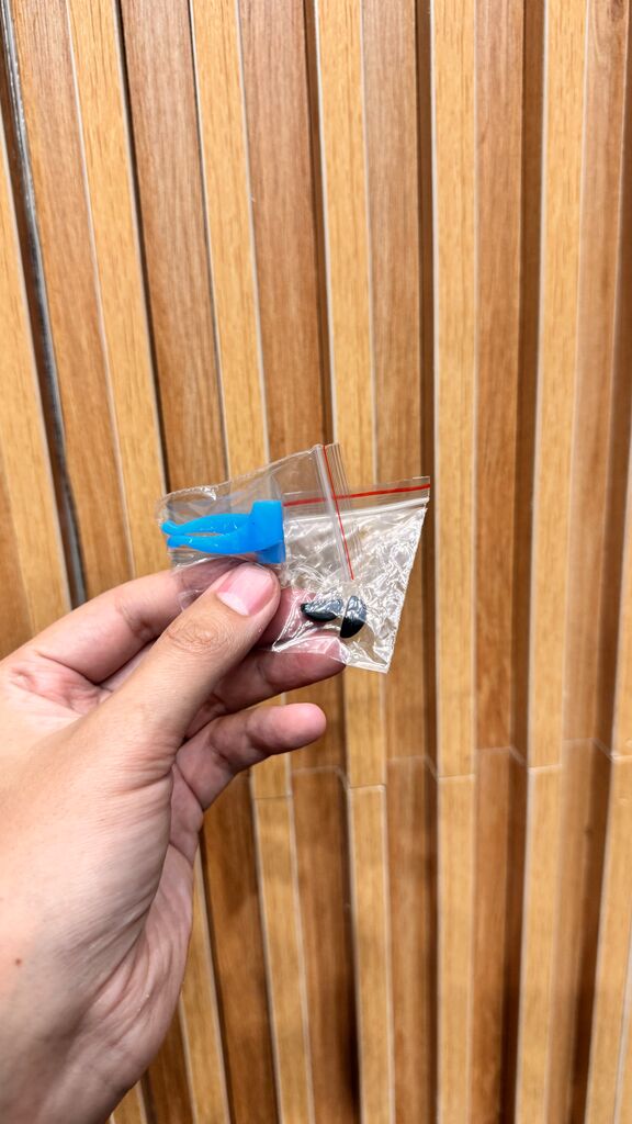 Kính Mecerdes - M2 , kính trẻ em gọng chống gẫy ( bị dính tay do tồn kho lâu ) - Ảnh 8