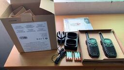 2c Bộ đàm 2 chiều Amazon Basics (Mỹ) có bộ sạc để bàn, pin, kết nối đường dài,…