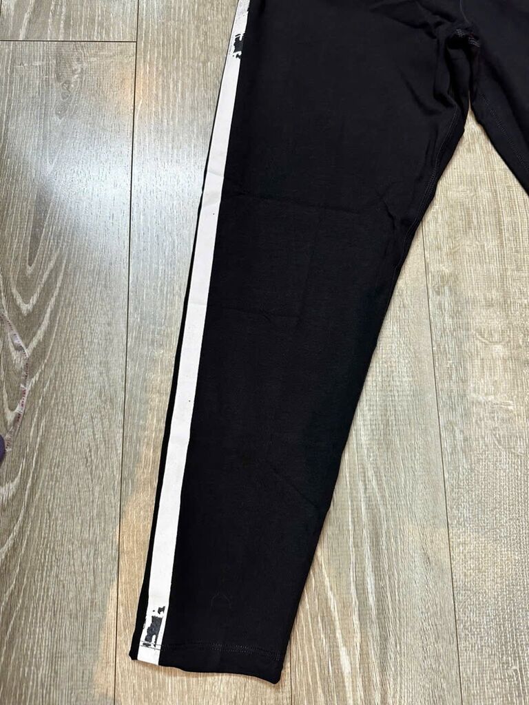 QUẦN CALVI KLEIN hàng Pha kè-  sọc trắng logo tròn , lỗi ngoai quan - Ảnh 5