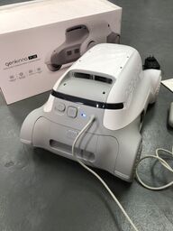 Robot dọn vệ sinh bể bơi Genkinno P1 SE - Robot Vệ Sinh Hồ Bơi sạc Pin