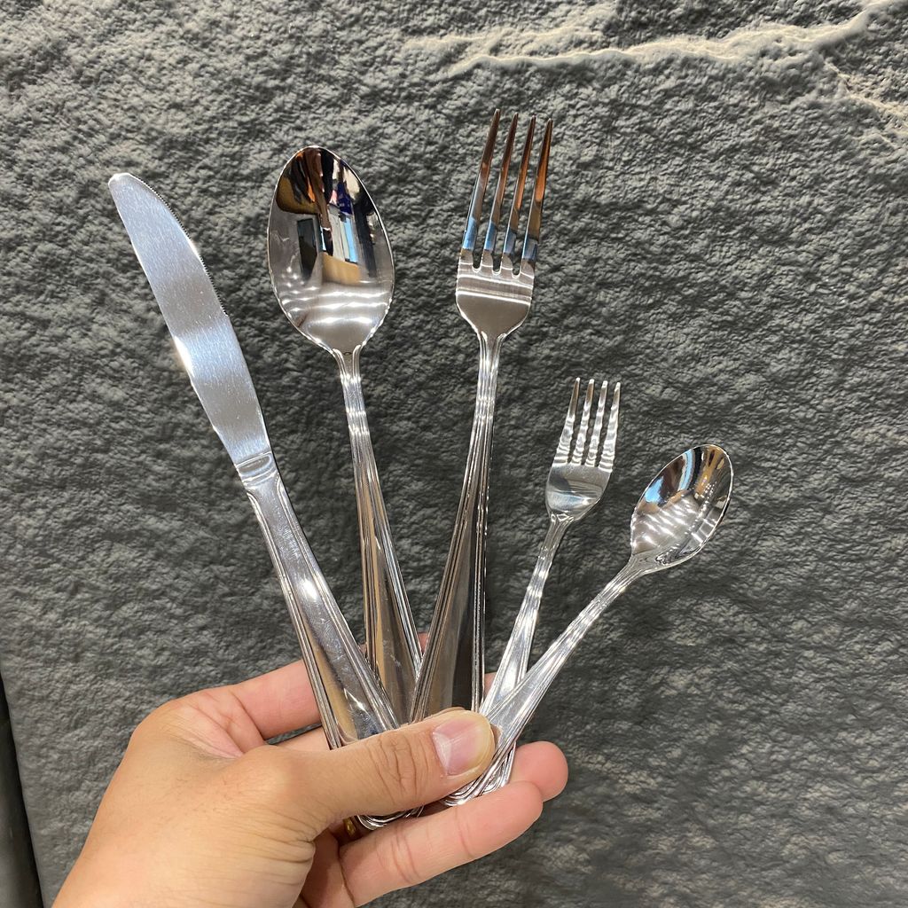 Bộ dao, thìa, dĩa 20 món chính hãng Amazon Basics Model: B07WJMXVXZ - Ảnh 7