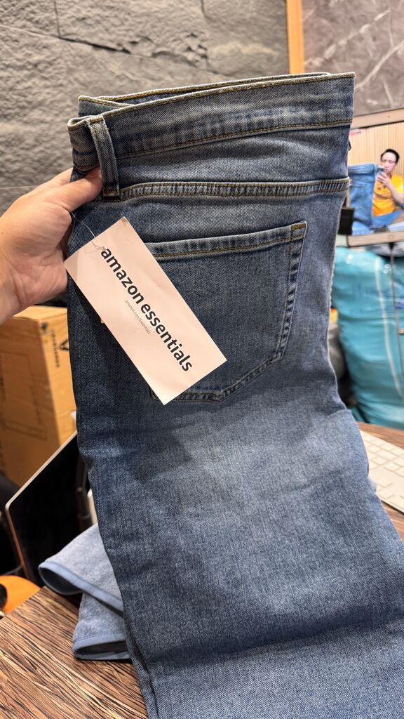Quần bò Nam Skinny-Fit Amazon Essentials - B07BJKR9TB - Size 38W - 30L (Mỹ) - Ảnh 7