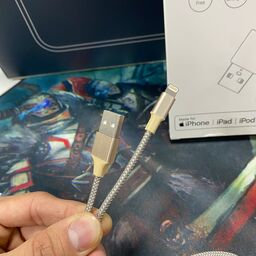 Hộp 2 sợi cáp iPhone Lightning vải dù , độ dài 2m