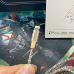 Hộp 2 sợi cáp iPhone Lightning vải dù , độ dài 2m