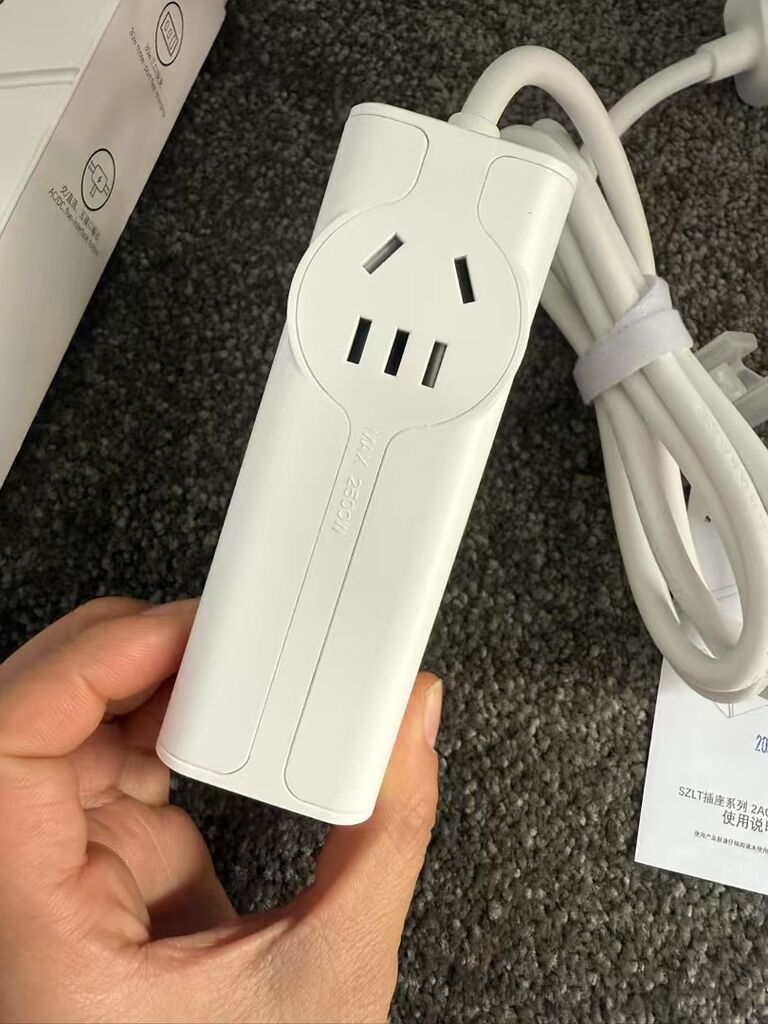 Ổ điện sạc đa năng SZLT, 2 cổng 220v + 2 Cổng C 30W + USB-A Power Strip - Ảnh 9