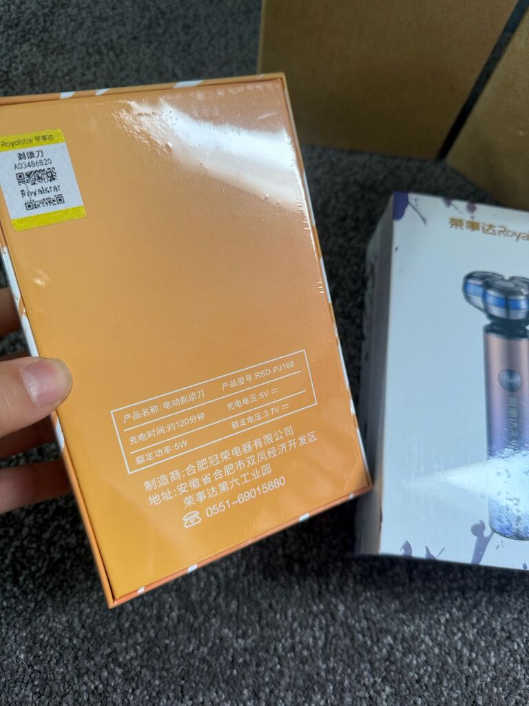 Máy cạo râu 3 lưỡi hãng Royalstar RSD-PJ168 - Ảnh 4