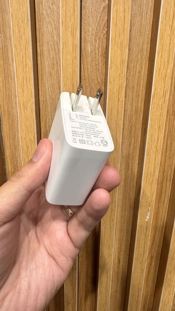 Củ sạc nhanh 36W hãng DIKE DAT821, 2 cổng Type-C + USB-A QC 3.0, sạc được Macbook - Ảnh 9