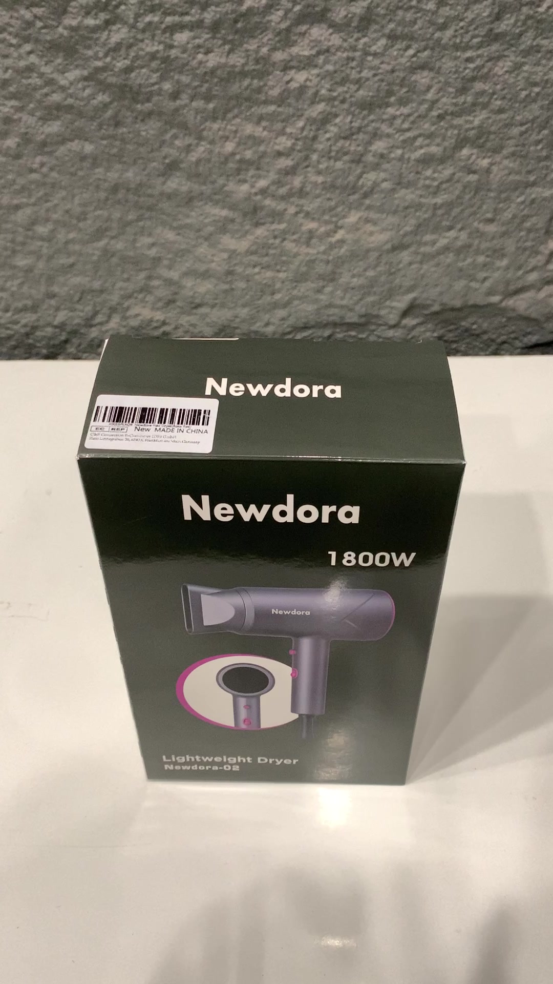 Tính năng Máy sấy tóc bổ sung iOn âm, hãng Newdora ( Đức ) - 02/ 03, công suất 1800w Chi tiết tính năng nổi bật và chất liệu bền bỉ của Máy sấy tóc bổ sung iOn âm, hãng Newdora ( Đức ) - 02/ 03, công suất 1800w