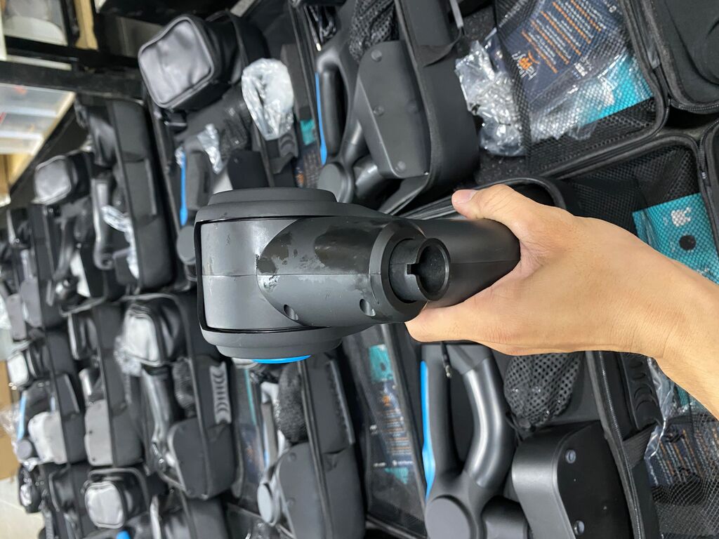 Súng massage Chirogun Percussion Massage Gun, máy Massage đa năng, 17 đầu đấm (dính tay) - Ảnh 8