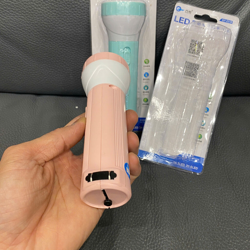 Đèn pin sạc điện cầm tay QIAO YU QY-2218 - Ảnh 4