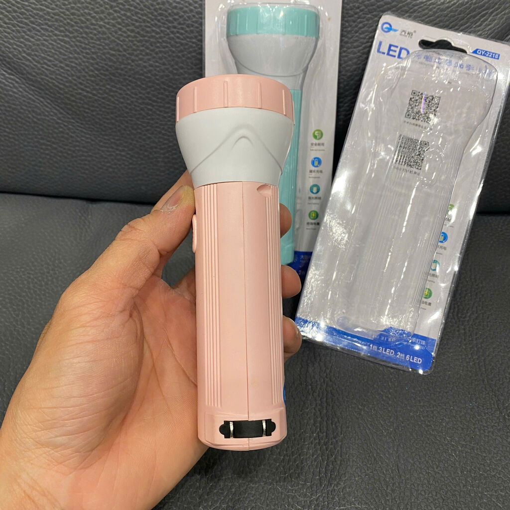 Đèn pin sạc điện cầm tay QIAO YU QY-2218 - Ảnh 5