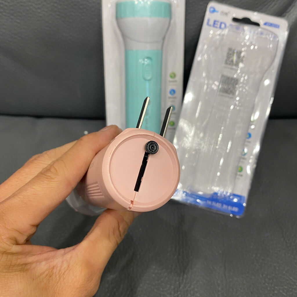 Đèn pin sạc điện cầm tay QIAO YU QY-2218 - Ảnh 6