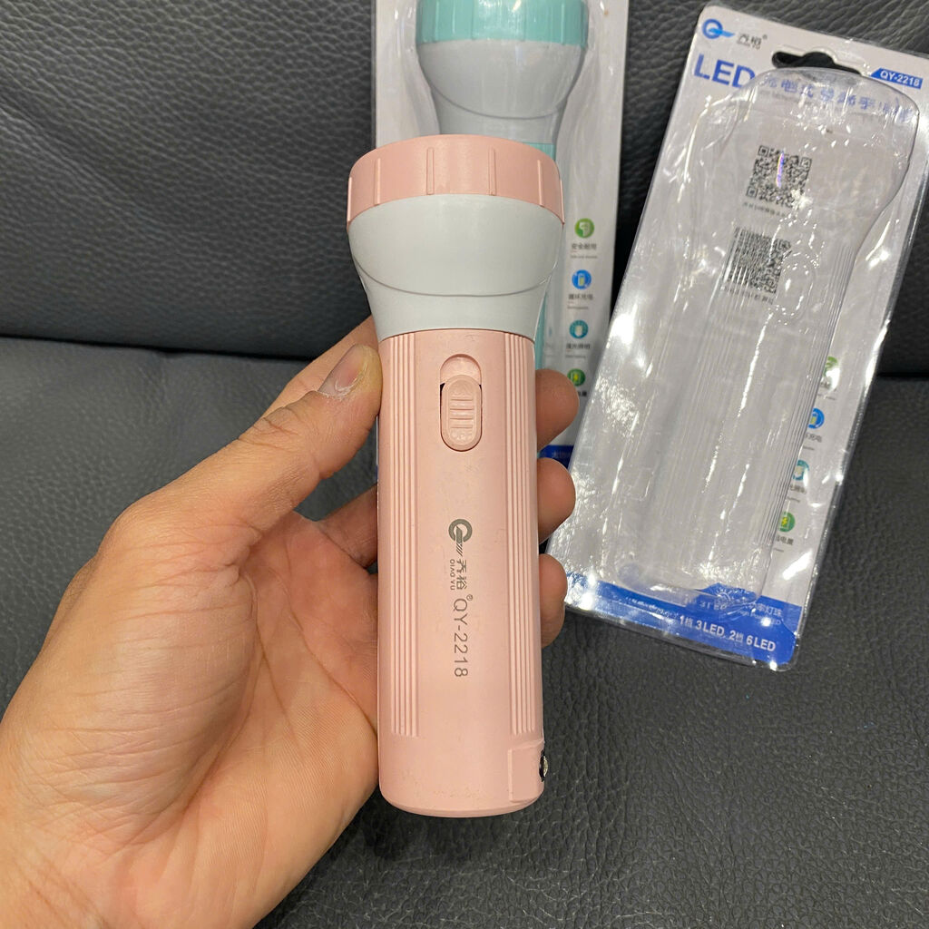 Đèn pin sạc điện cầm tay QIAO YU QY-2218 - Ảnh 7