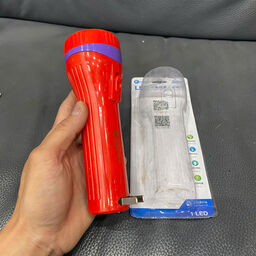 Đèn pin cầm tay QIAO YU QY-3568
