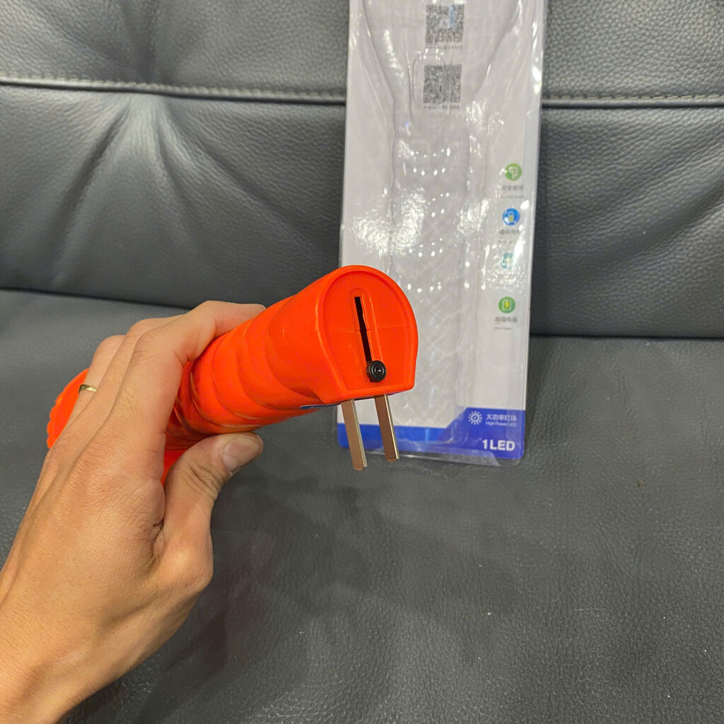 Đèn pin cầm tay QIAO YU QY-3112 - Ảnh 5