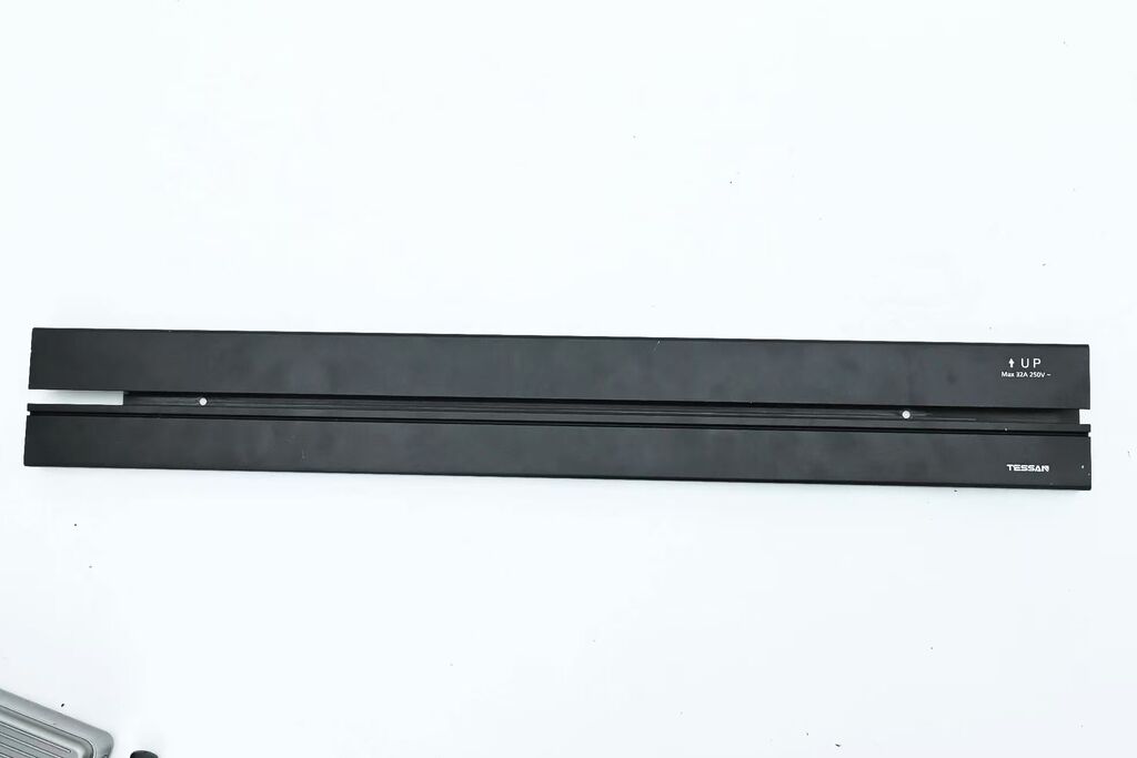 Ổ điện ray gắn tường 8000W hãng TESSAN , dài 60cm, với 3 ổ cắm di chuyển được - Ảnh 9