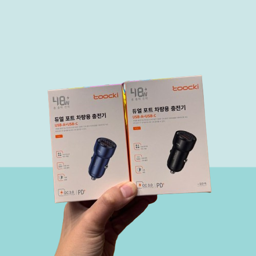 Sạc xe hơi 48W, 2 cổng USB-A + USB-C Toocki