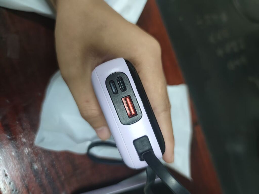 Pin dự phòng Baseus 20.000mAh sạc nhanh 20W , hàng hoàn TMĐT, ko hộp, có xước - Ảnh 8