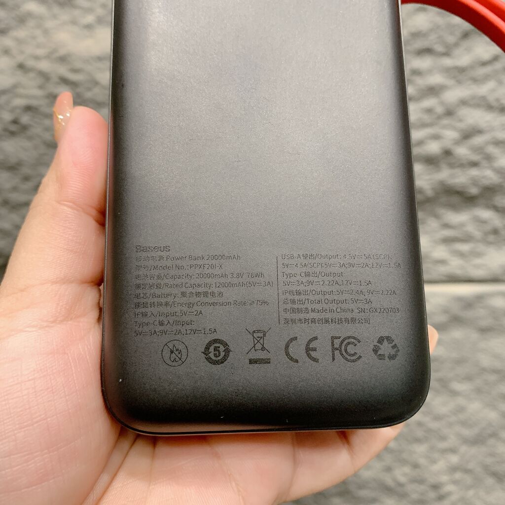 Pin dự phòng Baseus 20.000mAh sạc nhanh 20W , hàng hoàn TMĐT, ko hộp, có xước - Ảnh 2