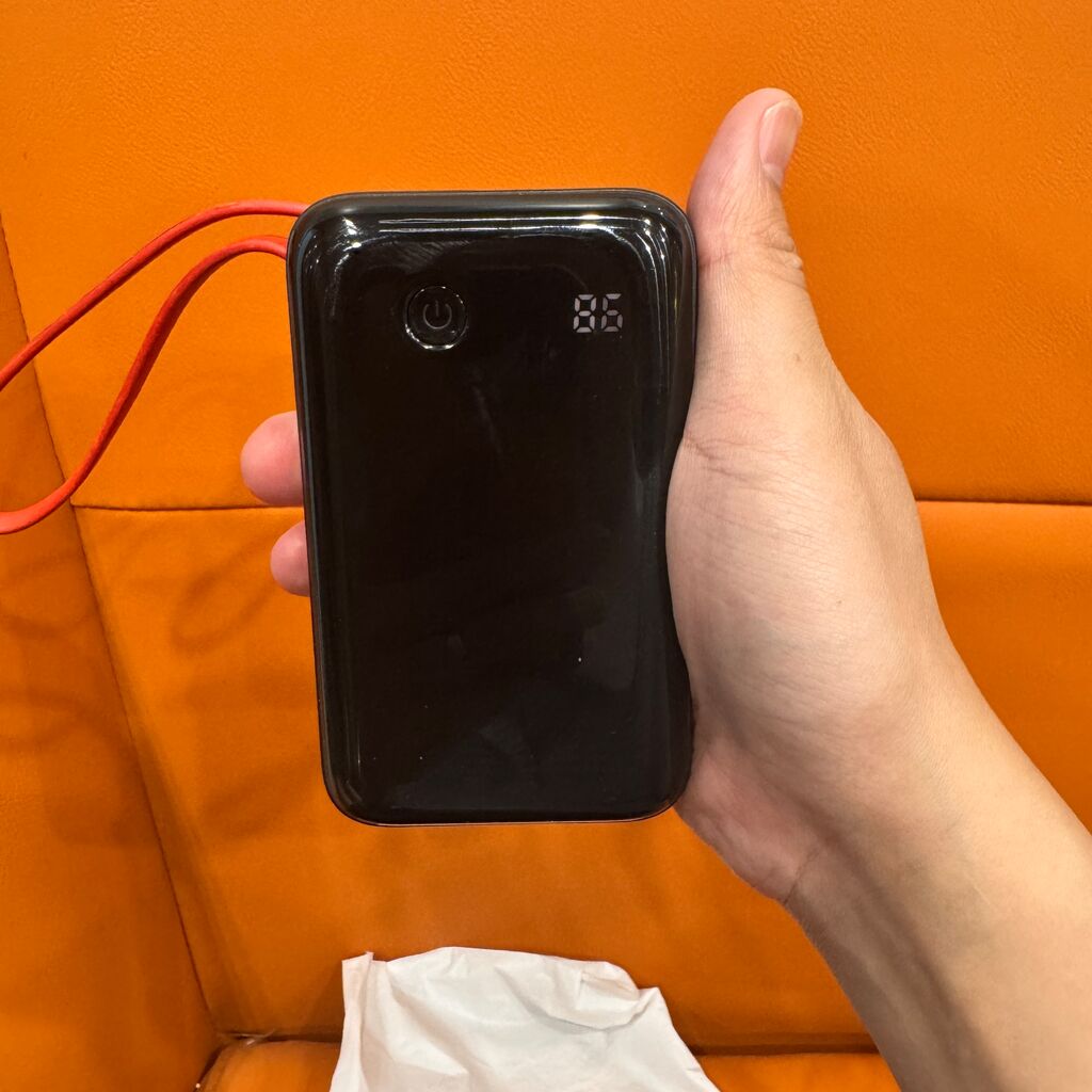 Pin dự phòng Baseus 20.000mAh sạc nhanh 20W , hàng hoàn TMĐT, ko hộp, có xước - Ảnh 6