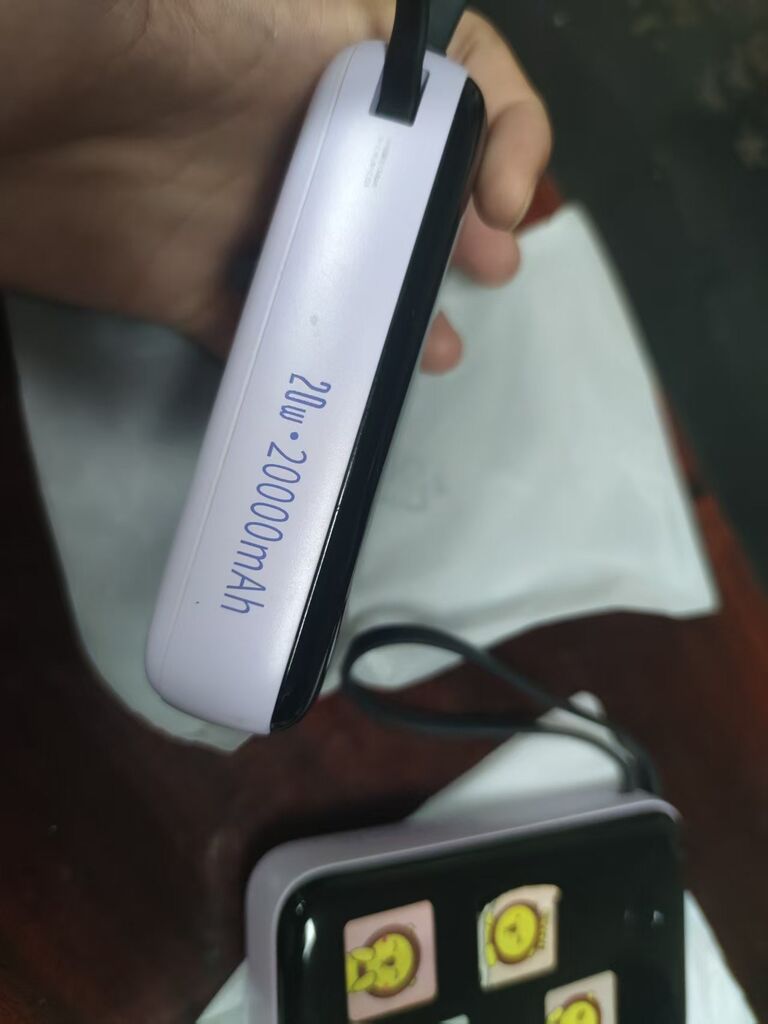 Pin dự phòng Baseus 20.000mAh sạc nhanh 20W , hàng hoàn TMĐT, ko hộp, có xước - Ảnh 7