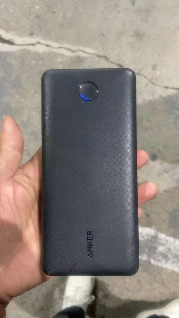 Cách sử dụng Pin dự phòng 20.000mAh Anker A1281 ( new,hộp xấu ) Hướng dẫn thao tác sử dụng và trải nghiệm thực tế Pin dự phòng 20.000mAh Anker A1281 ( new,hộp xấu )