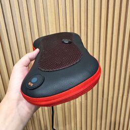 Gối massage cổ vai gáy hồng ngoại BENBO AM - 238G ( Hộp xấu )