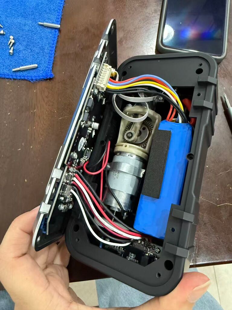 Pin dự phòng kích bình ắc quy & bơm lốp đa năng HYUNDAI XD-CQB-6635 - Ảnh 4