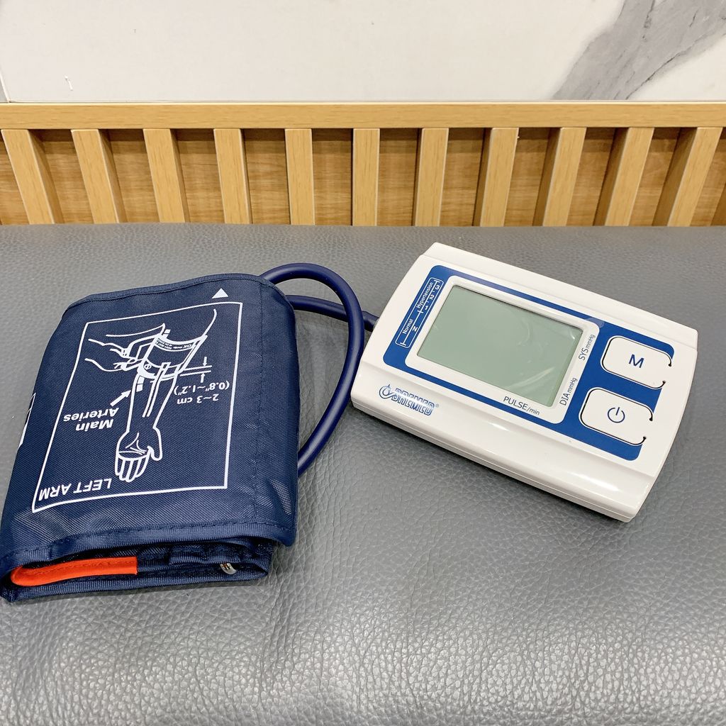  Máy đo huyết áp điện tử BREMED BD550 ( Italia ) đạt chuẩn WHO - Ảnh 3