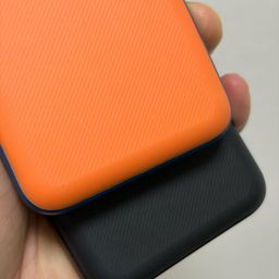 Pin dự phòng 10.000mAh Geekton C1110mAh sạc nhanh 30W - có màn hình đo dòng sạc