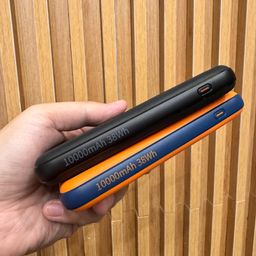 Pin dự phòng 10.000mAh Geekton C1110mAh sạc nhanh 30W - có màn hình đo dòng sạc