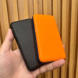 Pin dự phòng 10.000mAh Geekton C1110mAh sạc nhanh 30W - có màn hình đo dòng sạc
