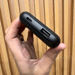 Pin dự phòng 10.000mAh Geekton C1110mAh sạc nhanh 30W - có màn hình đo dòng sạc