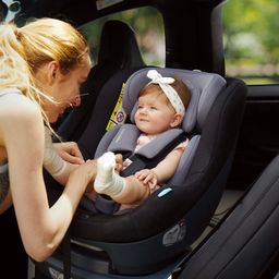 Ghế an toàn ô tô trẻ em APRAMO METRO HUB ( Anh Quốc ) – Xoay 360°, khoá ISOFIX