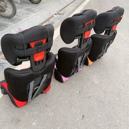 Ghế trẻ em trên ô tô HT
