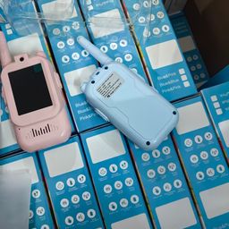 2 chiếc Bộ đàm Video Call trẻ em YUSSBCU – Video Walkie Talkie ( hàng Amazon )