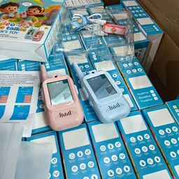 2 chiếc Bộ đàm Video Call trẻ em YUSSBCU – Video Walkie Talkie ( hàng Amazon )
