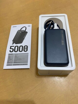 Pin dự phòng REMAX 5000mAh tích hợp củ sạc nhanh 22.5w – liền cáp, chân cắm 220v - Ảnh 7