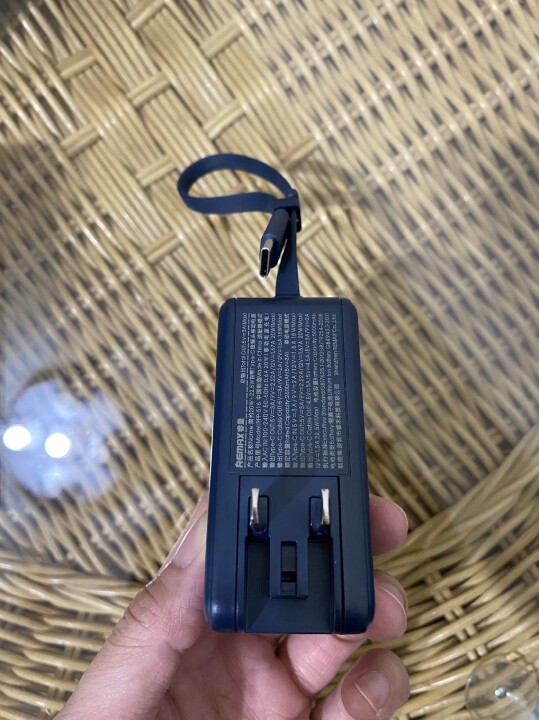 Pin dự phòng REMAX 5000mAh tích hợp củ sạc nhanh 22.5w – liền cáp, chân cắm 220v - Ảnh 10