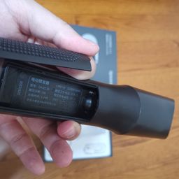 Tông đơ cắt tóc thông minh HUAWEI Dynacare, hút tóc tự động khi cắt