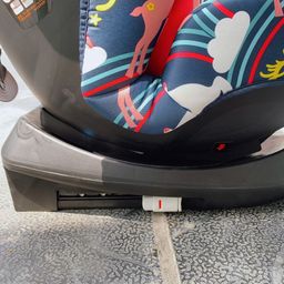 Ghế an toàn trên ô tô cho trẻ em POPMAX UK (0-36kg) khoá iSOFIX / PM2102