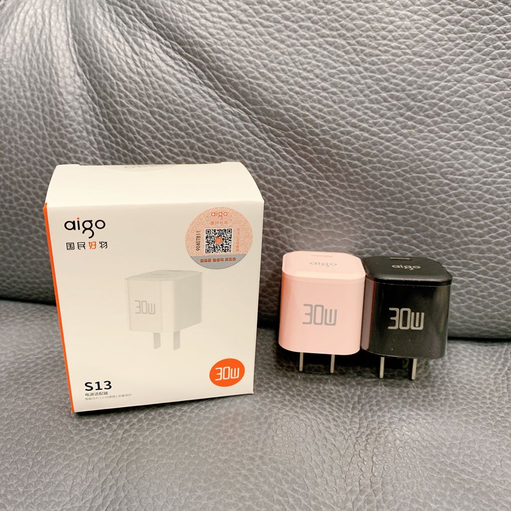 Củ sạc nhanh 30W hãng AIGO S13, sạc GaN siêu nhẹ