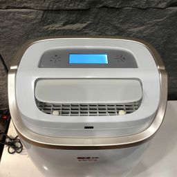 Máy hút ẩm YADU 25L - C8251BW