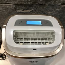 Máy hút ẩm YADU 25L - C8251BW
