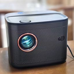 Máy chiếu A1 -1080P, có chạy Android, 2 cổng USB, không có HDMI.