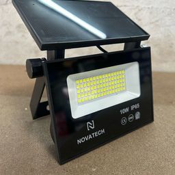 Đèn pha Led năng lượng mặt trời Novatech ( Pháp ), 10W chống nước IP65, liền P…