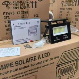 Đèn pha Led năng lượng mặt trời Novatech ( Pháp ), 10W chống nước IP65, liền P…