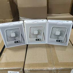 Quạt mini 5 cánh để bàn, có chân dựng, ko tích điện, cắm Pin dự phòng sử dụng.