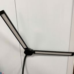 Đèn LED kẹp bàn hộp trắng - Qm033