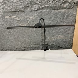Đèn LED kẹp bàn hộp trắng - Qm033